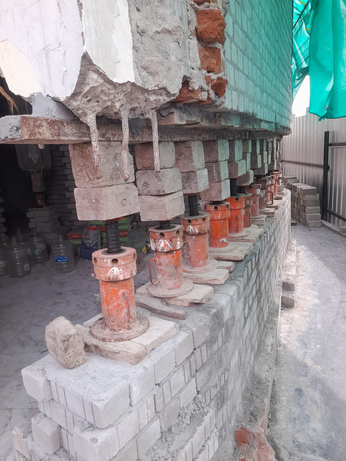 Building Lifting Services,House Lifting Services,Temple Lifting Services